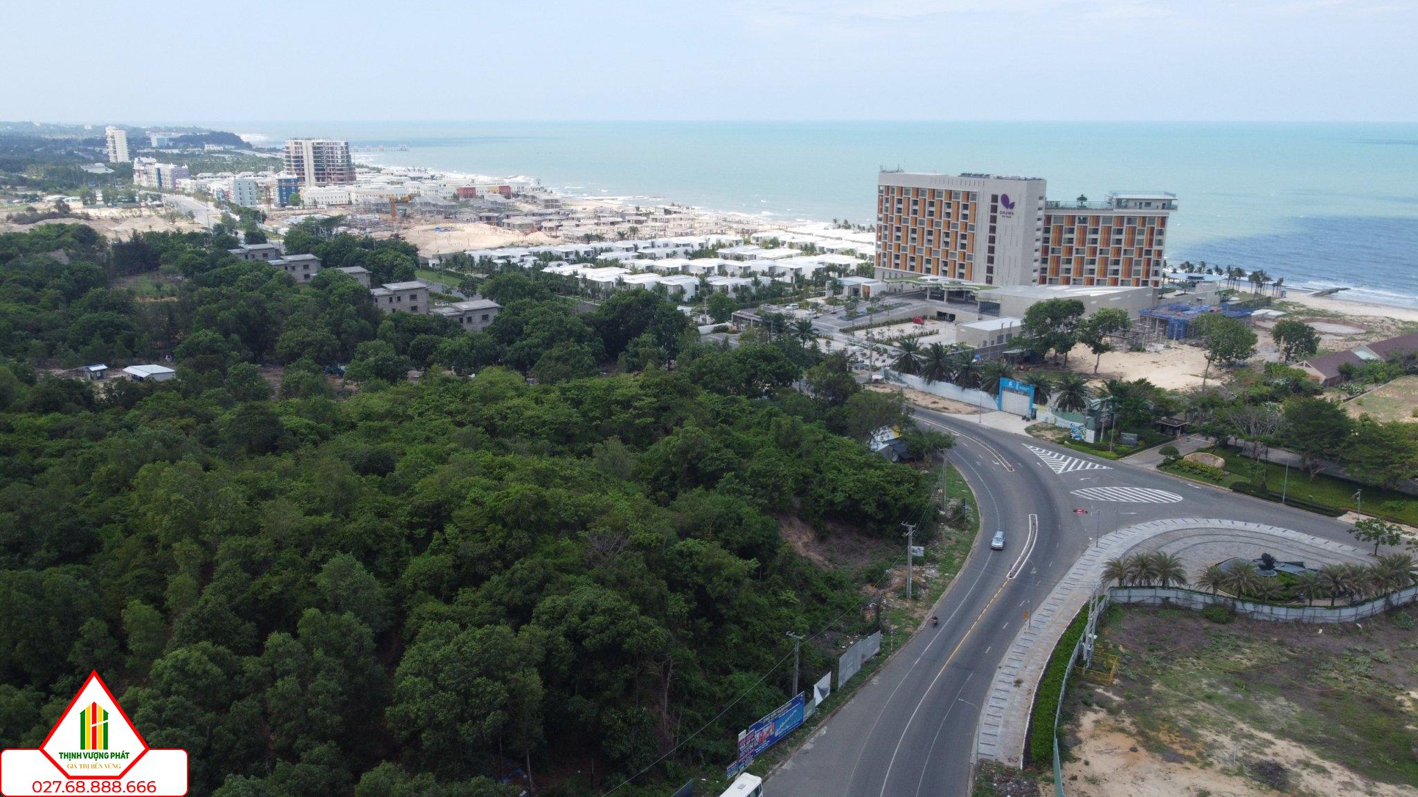 Một đoạn đường tỉnh 994 giúp kết nối vùng biển phía Đông của tỉnh Bà Rịa - Vũng Tàu.