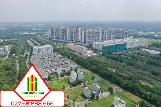 Một phần huyện Bình Chánh, địa phương có hơn 16.555 ha đất nông nghiệp bị tác động nếu bảng giá đất mới được áp dụng. Ảnh: Quỳnh Trần
