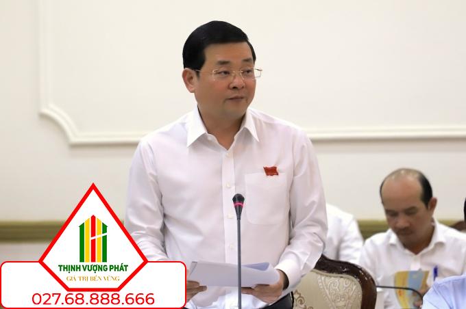 Ông Nguyễn Toàn Thắng, Giám đốc Sở Tài nguyên và Môi trường TP HCM, tại hội nghị, chiều 20/8. Ảnh: Lê Tuyết