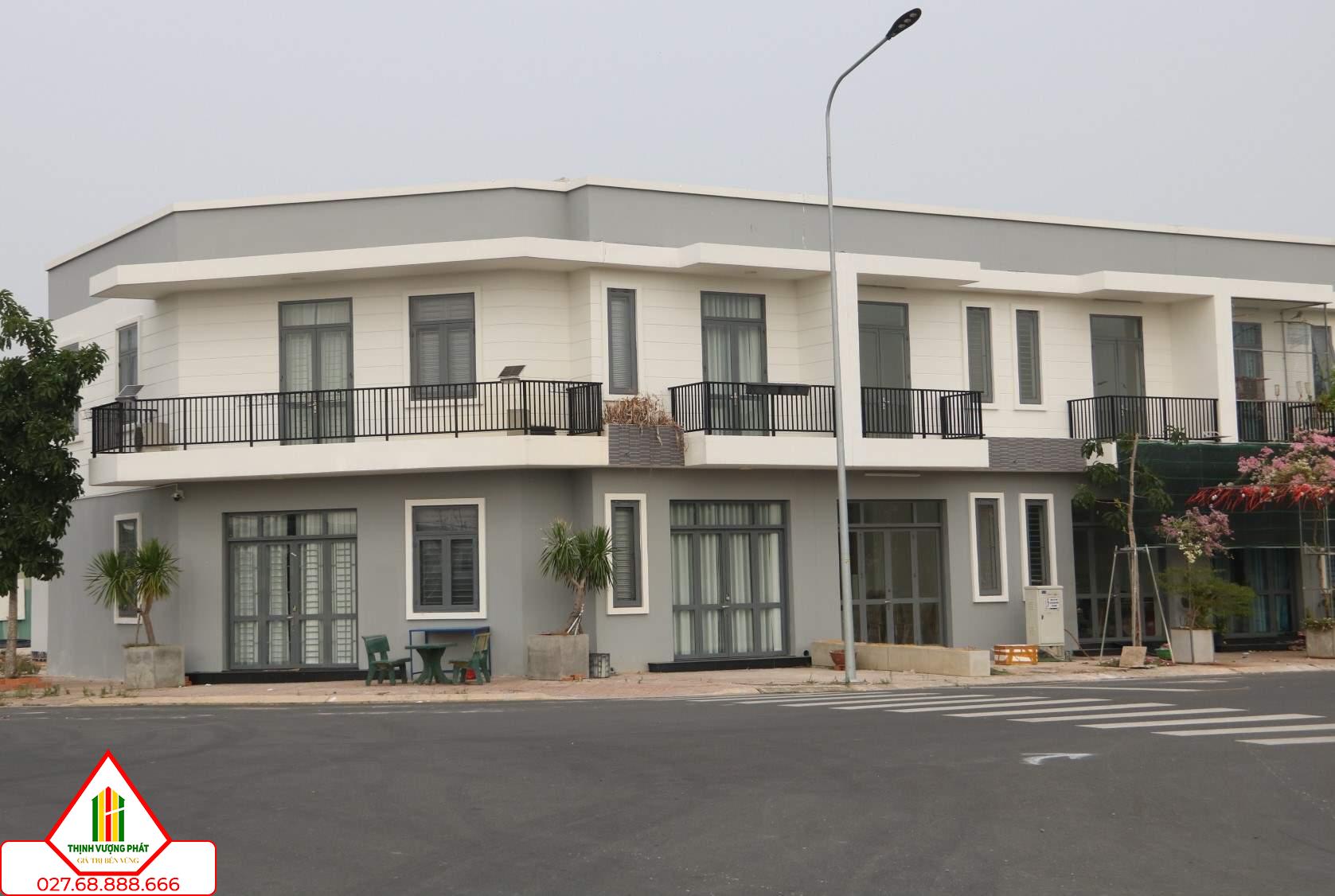 Căn nhà ở xã hội liền kề mức giá trên 1 tỉ đồng ở Bến Cát. Ảnh: Đình Trọng