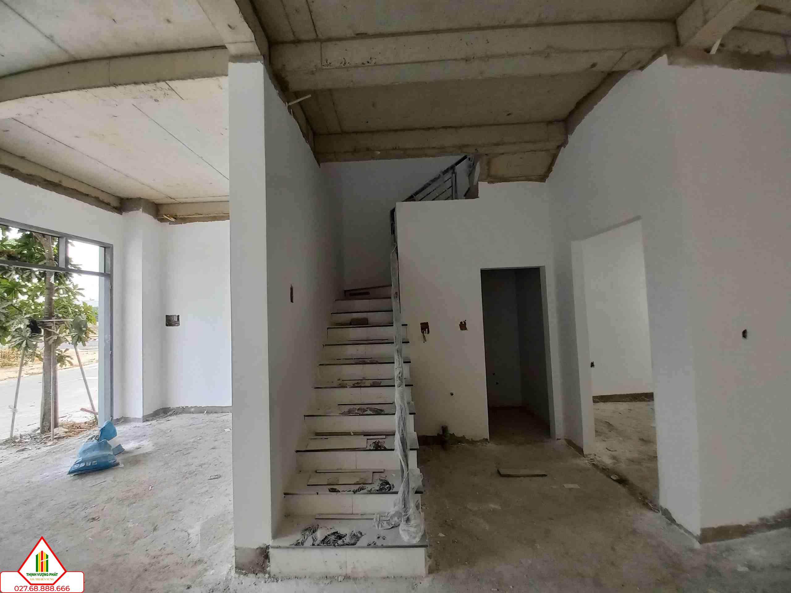 Mức giá nhà ở xã hội xây dựng giai đoạn này khá cao, người lao động thu nhập thấp khó tiếp cận. Ảnh: Đình Trọng