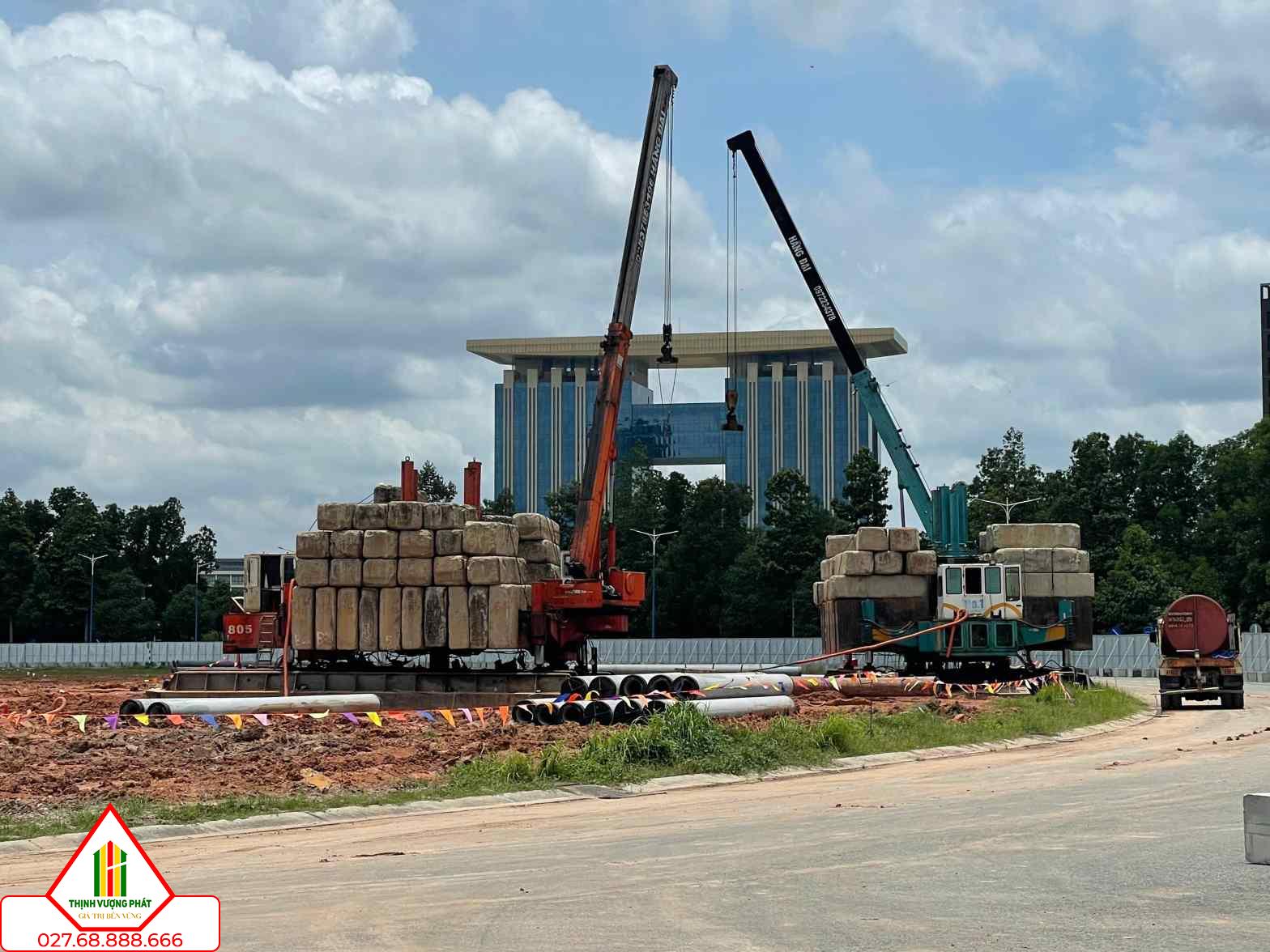 Hiện nay các đơn vị đang thi công 