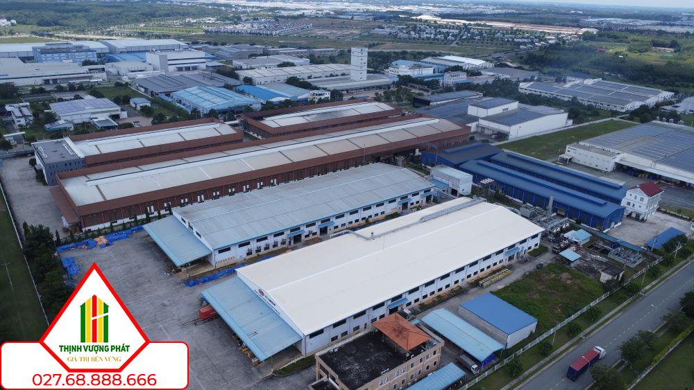Khu công nghiệp VSIP - một trong những khu công nghiệp kiểu mẫu ở Bình Dương. Ảnh: Đình Trọng
