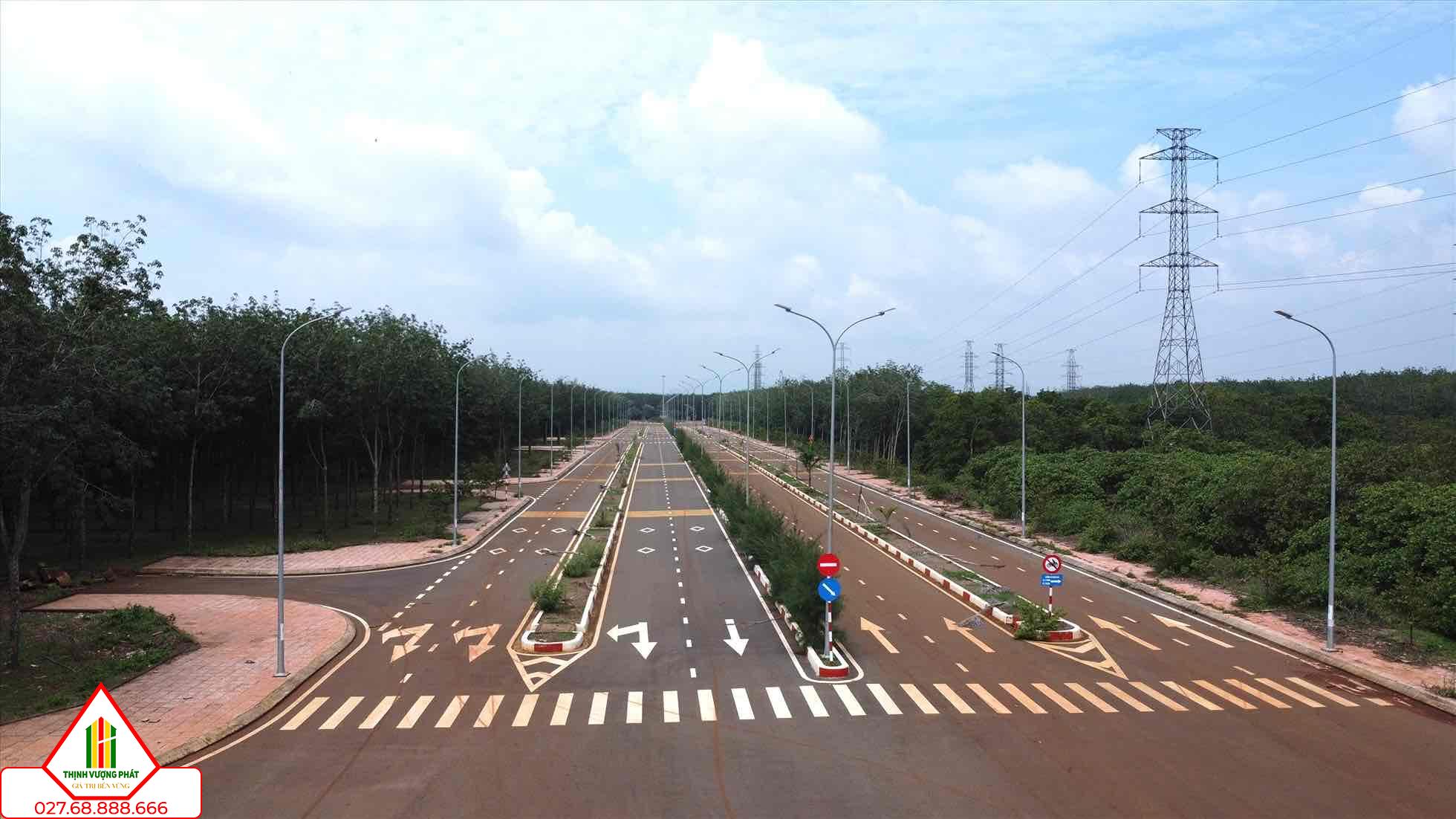 Hạ tầng giao thông kết nối tại cụm công nghiệp Long Giao ở huyện Cẩm Mỹ vừa được phê duyệt phương án đấu giá. Ảnh tư liệu: HAC