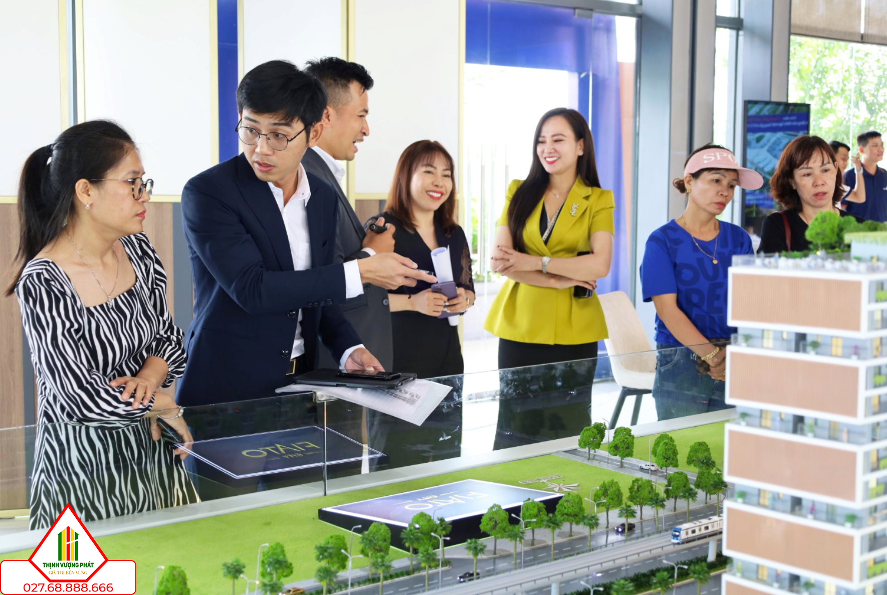 Người mua trong tâm thế đón đầu thông tin hạ tầng và sợ giá tăng. Ảnh: Minh họa