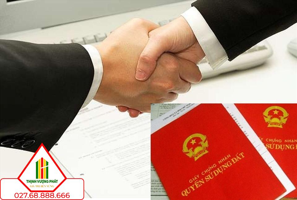 Sổ đỏ không giới hạn số người đứng tên. Ảnh minh hoạ: Minh Huy