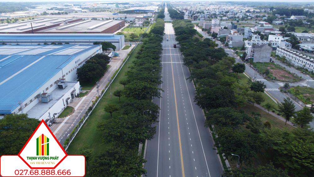Huyện Bắc Tân Uyên hiện có 3 khu công nghiệp hoạt động, 1 khu công nghiệp đang xây dựng. Ảnh: Đình Trọng
