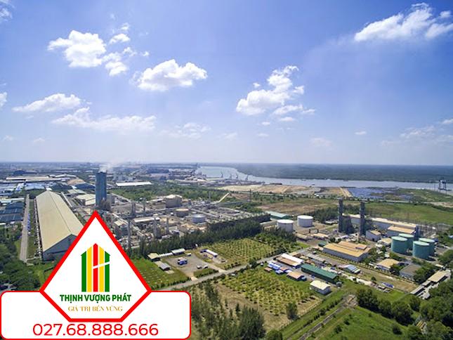 Bất động sản KCN đang được nhiều nhà đầu tư quan tâm.