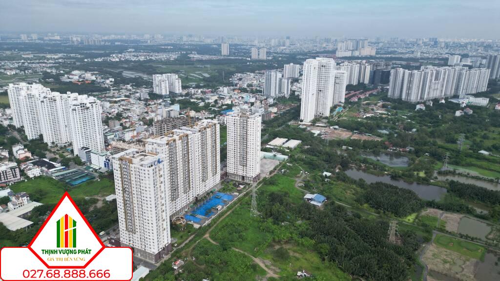 Huyện Nhà Bè đang đô thị hóa nhanh. Ảnh: Anh Tú