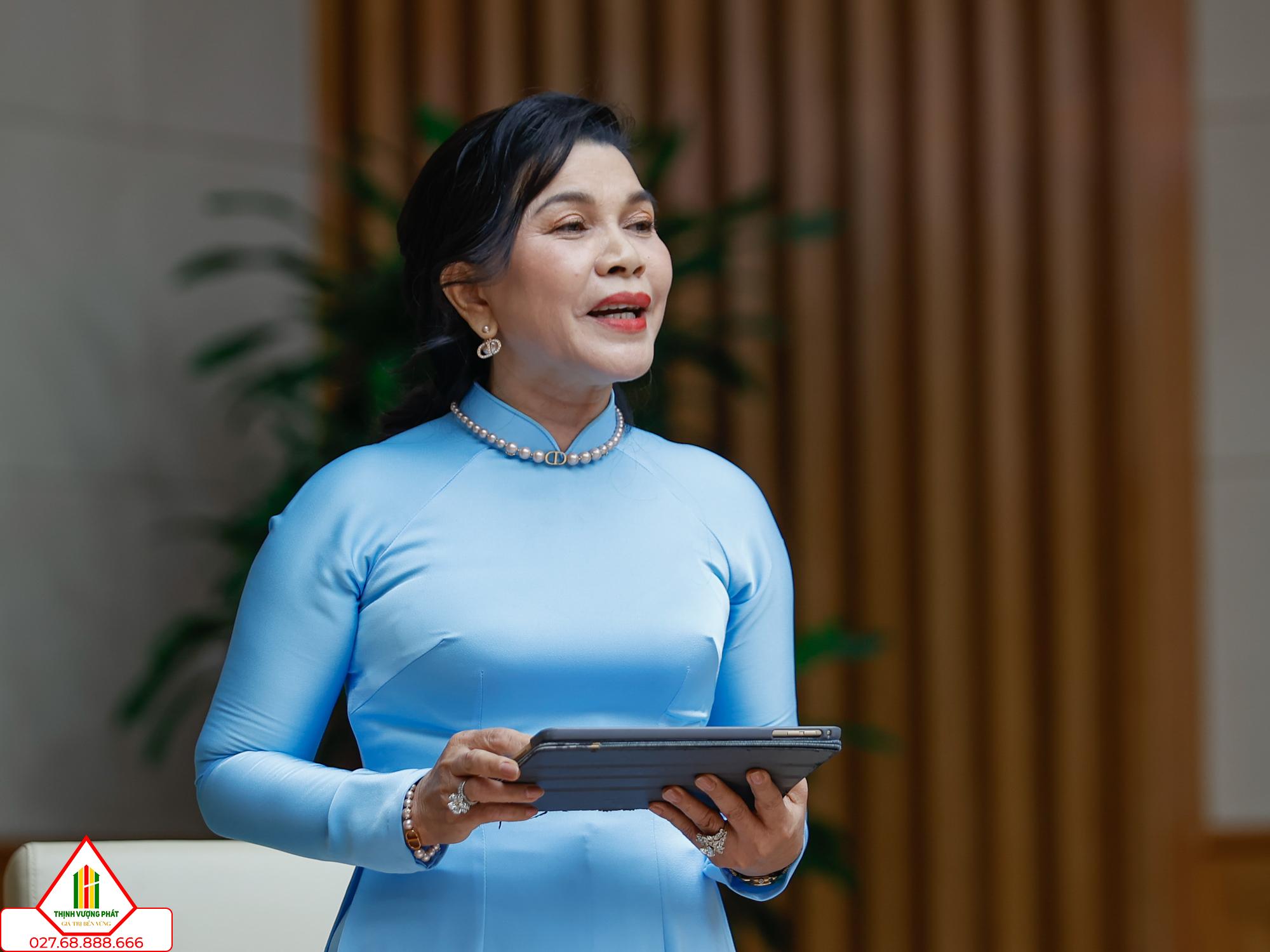 TỔNG THUẬT: Thủ tướng chủ trì Hội nghị toàn quốc tháo gỡ khó khăn, vướng mắc, thúc đẩy phát triển nhà ở xã hội- Ảnh 10. TỔNG THUẬT: Thủ tướng chủ trì Hội nghị toàn quốc tháo gỡ khó khăn, vướng mắc, thúc đẩy phát triển nhà ở xã hội- Ảnh 10.